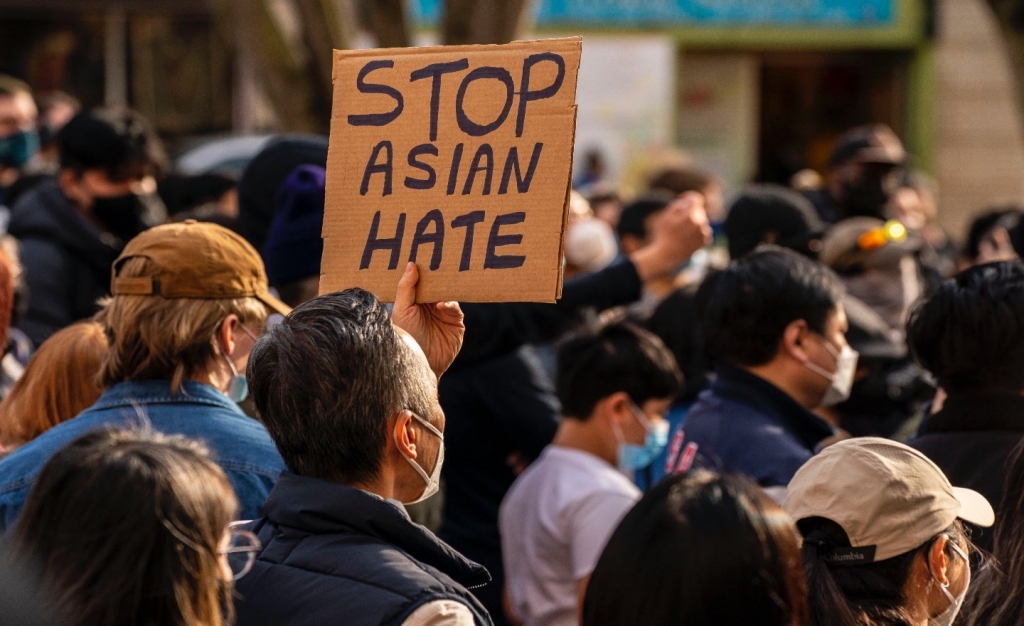 số vụ phân biệt đối xử chống lại người Mỹ gốc Á đã tăng hơn gấp đôi trong vòng một năm (Ảnh: Getty)