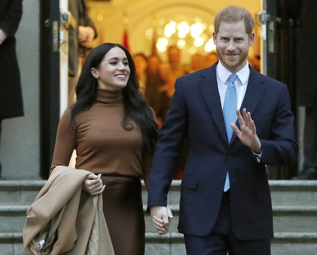 Vợ chồng Hoàng tử Harry đón con gái thứ hai (Ảnh: AP)