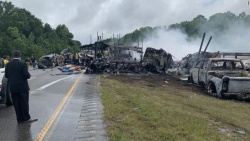 Mỹ: Nhân chứng kể lại vụ tai nạn kinh hoàng khiến 9 trẻ em và 1 người lớn thiệt mạng ở Alabama