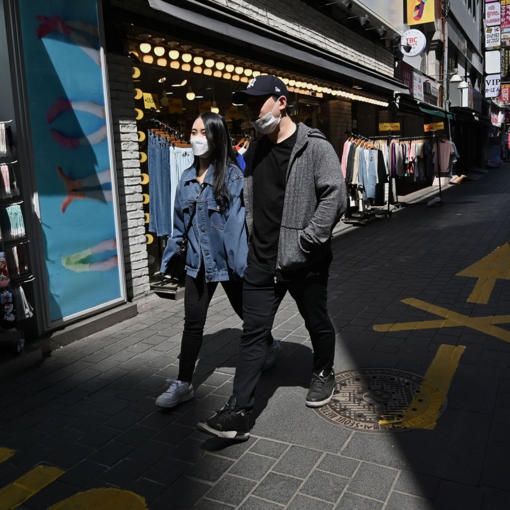 Giới trẻ Hàn từ bỏ suy nghĩ nam giới phải trả tiền hẹn hò (Ảnh: Getty)