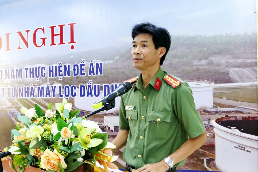 Đại tá Võ Văn Dương - Phó Giám đốc Công an tỉnh Quảng Ngãi, Phó Trưởng ban chỉ đạo phát biểu tổng kết Hội nghị