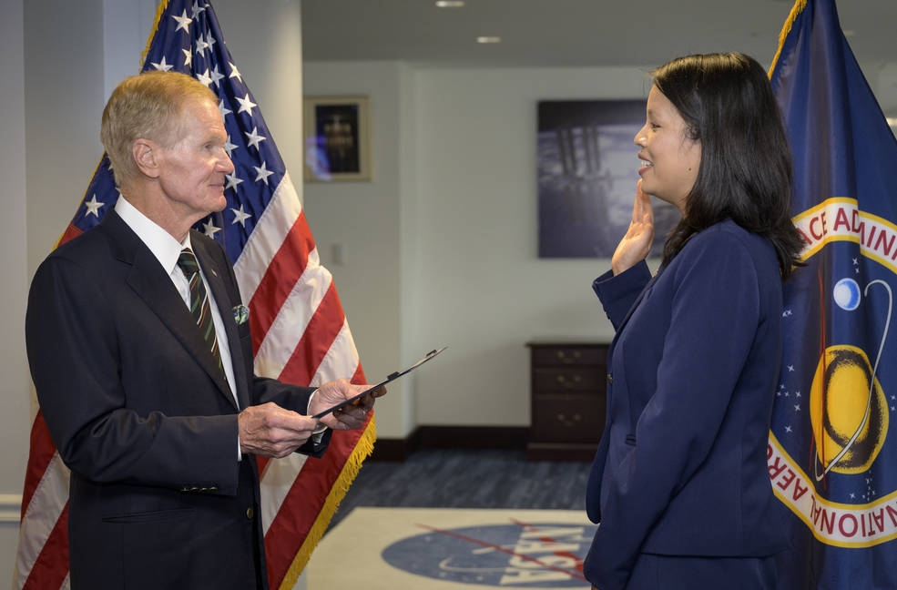 Margaret Vo Schaus trong buổi lễ nhậm chức Giám đốc tài chính của NASA (Ảnh: NASA)