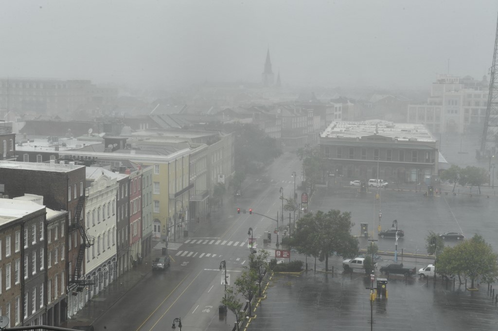 Mưa lớn sau khi bão Ida đổ bộ New Orleans, Louisiana (Ảnh: AFP)