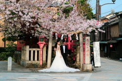 Tỷ lệ kết hôn thấp, Nhật Bản tăng trợ cấp