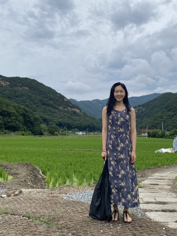 Park So-yeon, một cư dân Seoul thường về ngôi nhà ở gần núi Gyeryong vào những ngày tuần (Ảnh: Korea times)