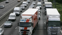Châu Âu thiếu trầm trọng tài xế xe tải đường dài