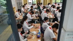 Trung Quốc thông qua luật giảm bài tập về nhà và học thêm của học sinh