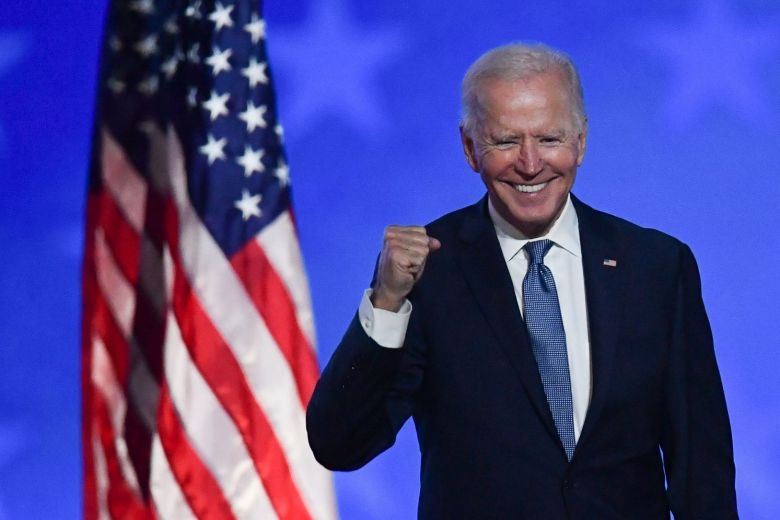 Ông Joseph R. Biden Jr., 77 tuổi, là ứng viên lớn tuổi nhất được bầu vào Nhà Trắng. Trước chiến thắng này, ông từng dành 8 năm làm phó tướng cho Tổng thống Barack Obama (Ảnh: AFP)