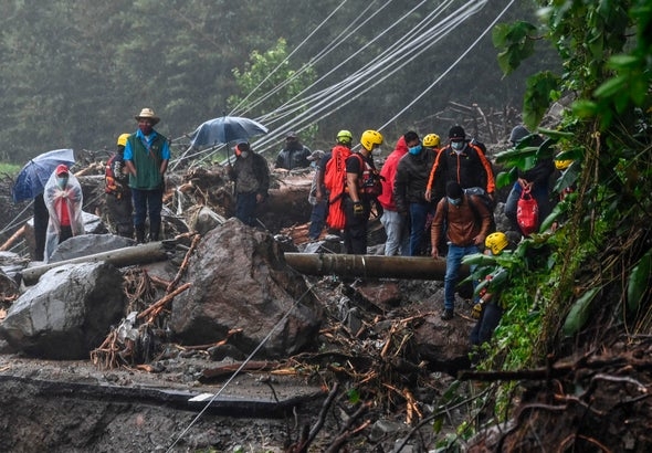 Bão Eta gây mưa lớn, lũ lụt và lở đất nghiêm trọng tại Trung Mỹ (Ảnh: Getty)