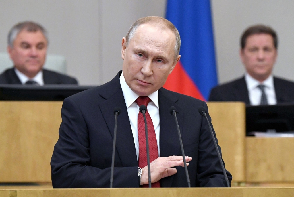  Dự luật cho phép Tổng thống V. Putin tái tranh cử đã được đệ trình lên Hạ Viện (Ảnh: AP)