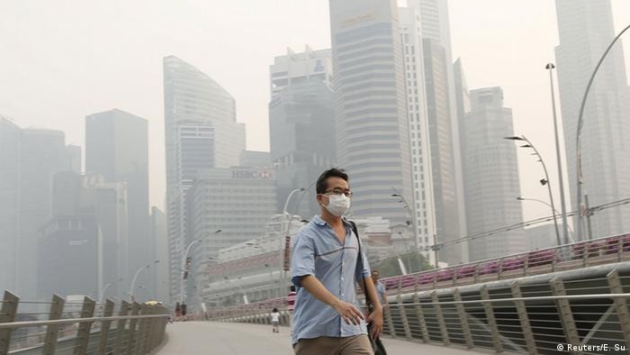 Ô nhiễm không khí là nguyên nhân gây ra nhiều bệnh về hô hấp cho con người (Ảnh: Reuters)