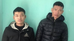 quang ninh bat khan cap nhom doi tuong hanh hung thieu uy cong an