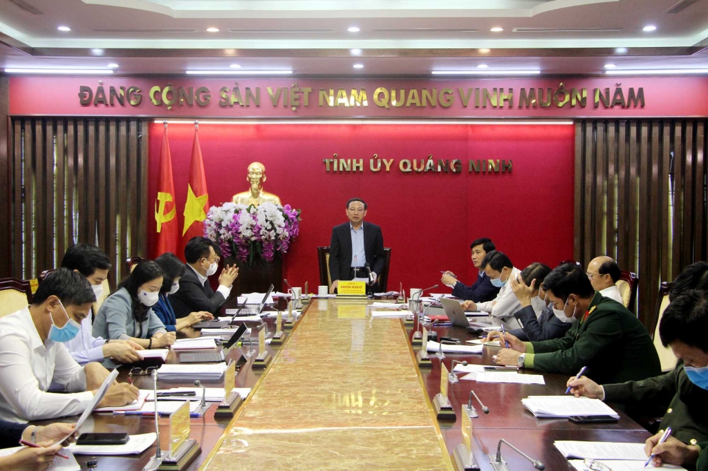 Đồng chí Nguyễn Xuân Ký, Ủy viên BCH Trung ương Đảng, Bí thư Tỉnh ủy, Chủ tịch HĐND tỉnh, kết luận tại cuộc họp.