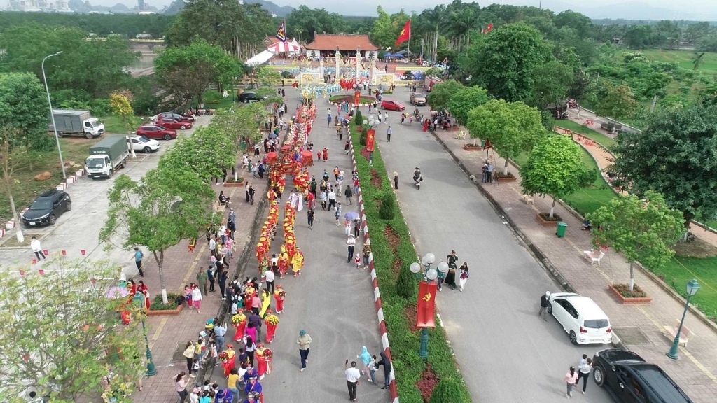 Đền Trần Hưng Đạo - miếu Vua Bà là không gian chính diễn ra Lễ hội truyền thống Bạch Đằng 2021.