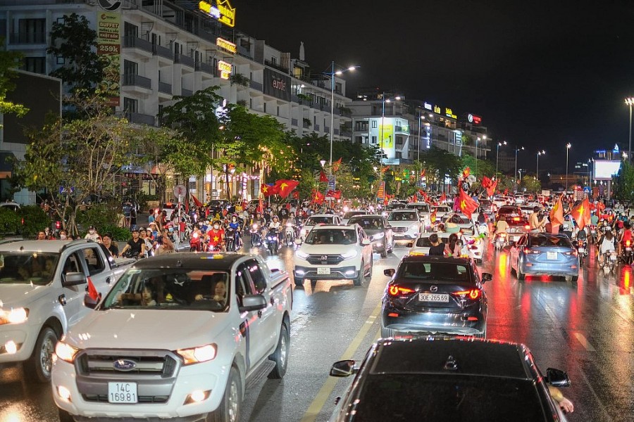 Quảng Ninh: Người dân TP Hạ Long 