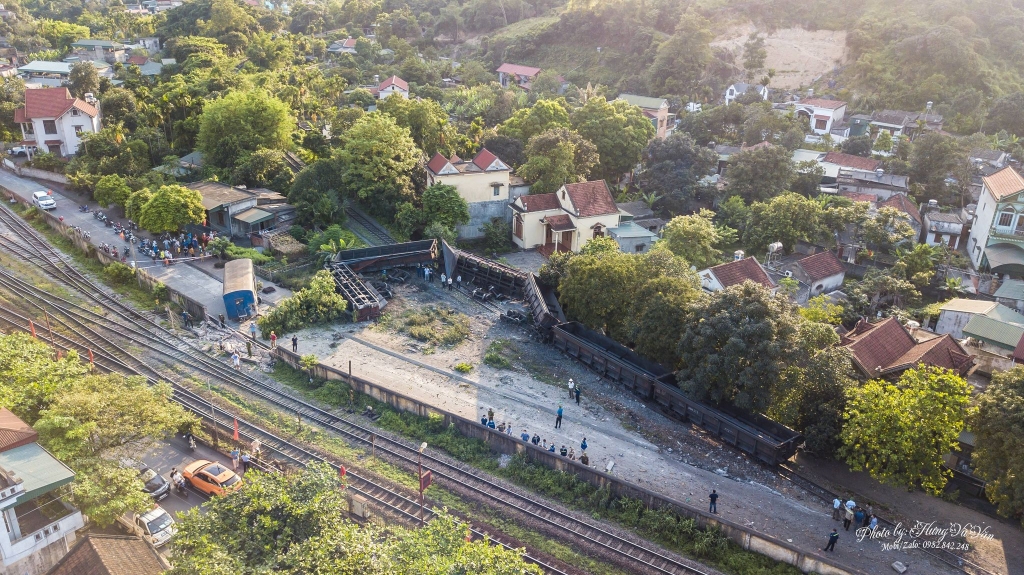 Vị trí toa tàu bị lật năm tại đường tránh thuộc ga Lán Tháp. Ảnh: Vũ Hưng.