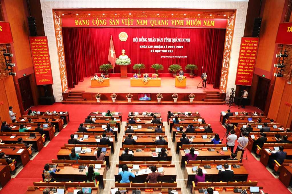 Quang cảnh kỳ họp.