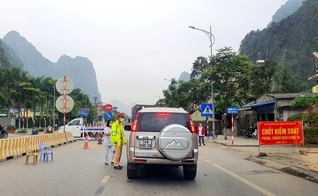 Quảng Ninh: Tạm dừng một số hoạt động từ 12 giờ hôm nay (4/8) để phòng, chống dịch