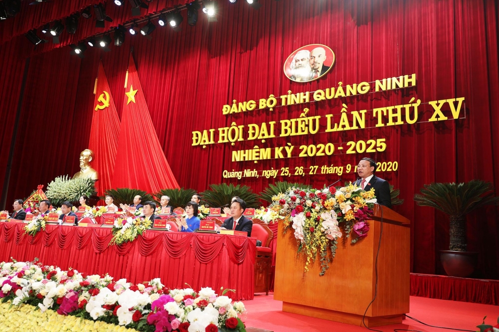 Đồng chí Nguyễn Xuân Ký, Bí thư Tỉnh uỷ phát biểu bế mạc Đại hội 
