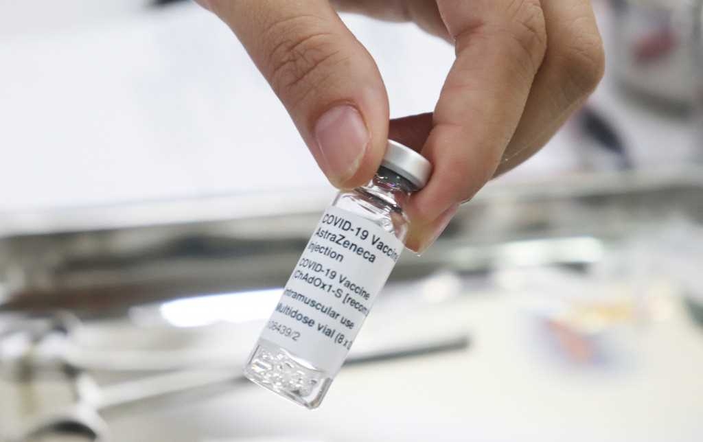 Vắc-xin được dùng để tiêm là Vắc-xin AstraZeneca.