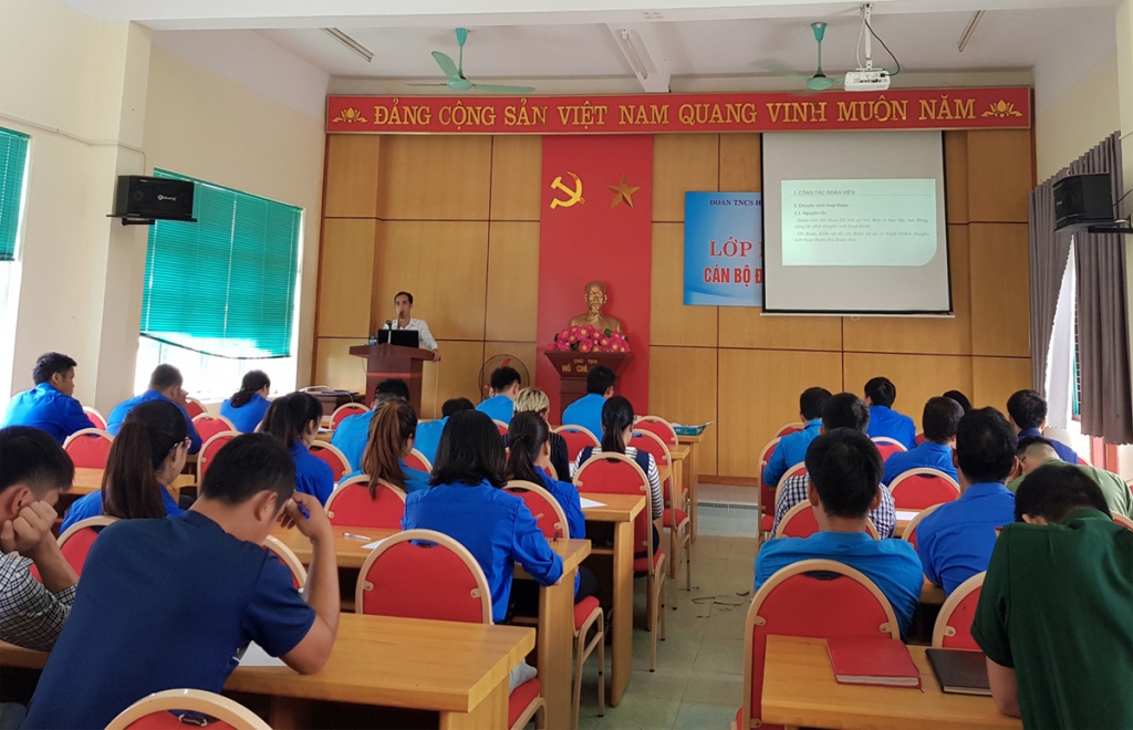 Bình Liêu mở lớp bồi dưỡng cán bộ Đoàn   Hội cho ĐVTN trên địa bàn.