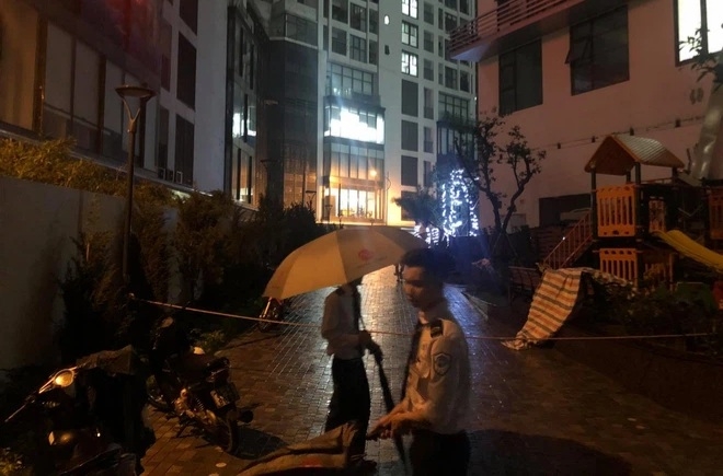trần-bình Hà Nội: Sập giàn điều hòa chung cư An Bình Plaza trong đêm