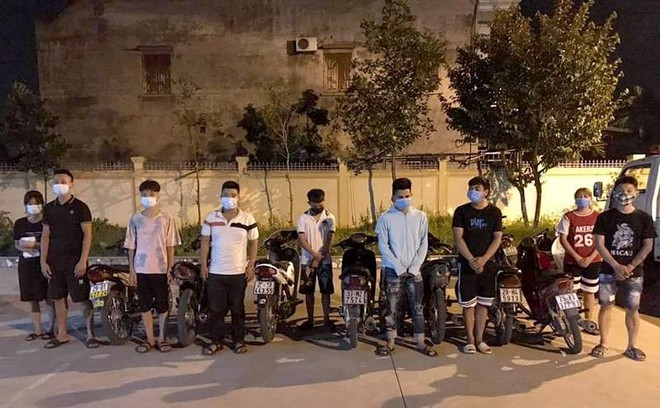 Hà Nội: Bắt giữ 21 đối tượng có biểu hiện đua xe trái phép gây náo loạn đường phố tại thị xã Sơn Tây