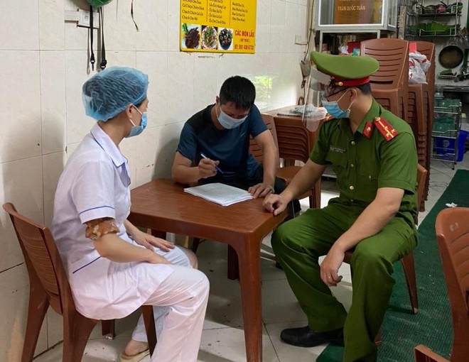 Hà Nội: Phạt hơn 80 trường hợp vi phạm các quy định về phòng chống dịch Covid-19 trên địa bàn quận Thanh Xuân