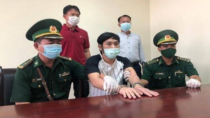 Quảng Bình: Bắt đối tượng trốn truy nã vận chuyển gần 250 kg ma túy