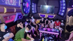 Phú Thọ: Bắt quả tang 30 đối tượng đang “bay lắc” trong quán karaoke