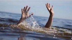 Nghệ An: Hai cha con đuối nước tử vong khi ra sông vớt củi