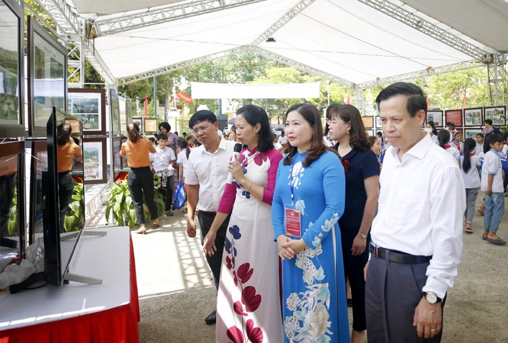 Yên Bái: Tưng bừng các hoạt động tôn vinh làn điệu Xòe Thái