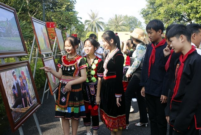 Yên Bái: Tưng bừng các hoạt động tôn vinh làn điệu Xòe Thái