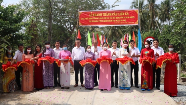 Huyện Châu Thành (Bến Tre): Khánh thành cầu Liên Xã