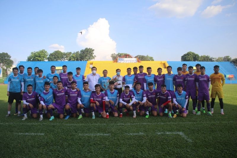 VFF - Lãnh đạo LĐBĐ Việt Nam động viên U23 Việt Nam