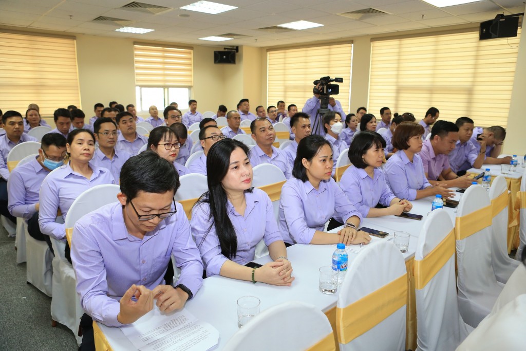 VFF trao Quyết định bổ nhiệm Tổng biên tập Tạp chí Bóng đá