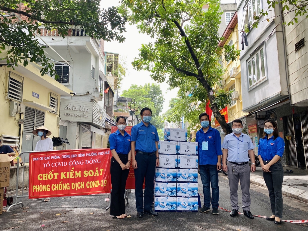 Đoàn Thanh niên HABECO chung tay “tiếp sức” tuyến đầu chống dịch