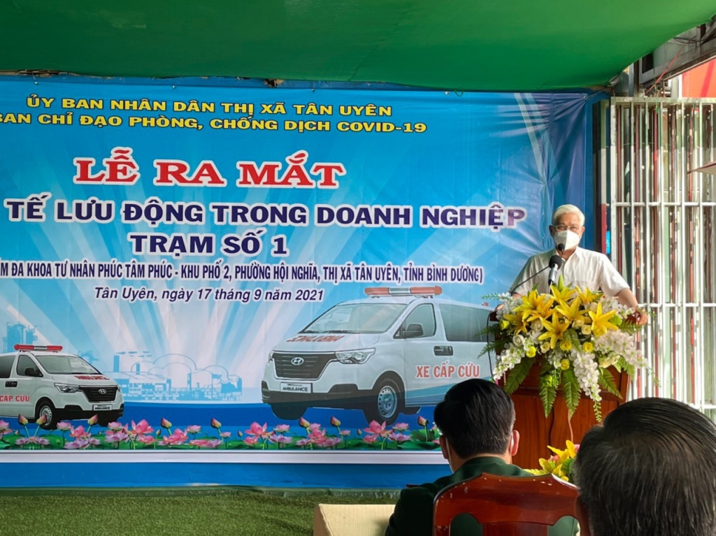 Ông Nguyễn Văn Lợi - Bí thư Tỉnh ủy, Trưởng Ban Chỉ đạo Phòng, chống dịch Covid-19 tỉnh Bình Dương phát biểu chỉ đạo tại buổi lễ