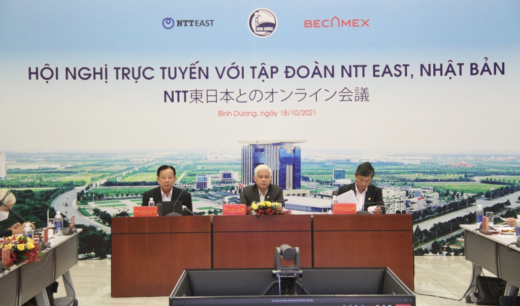 Lãnh đạo tỉnh Bình Dương, lãnh đạo Becamex IDC tham dự hội nghị trực tuyến với Tập đoàn NTT East (Nhật Bản),