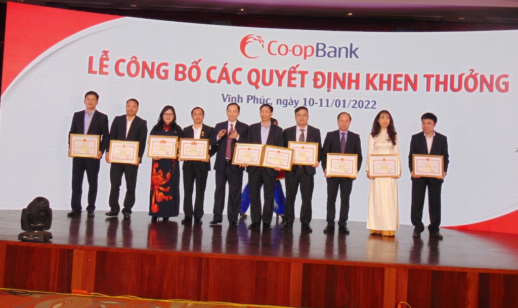 Co-opbank không ngừng nỗ lực đồng hành cùng khách hàng, doanh nghiệp trong bối cảnh dịch bệnh