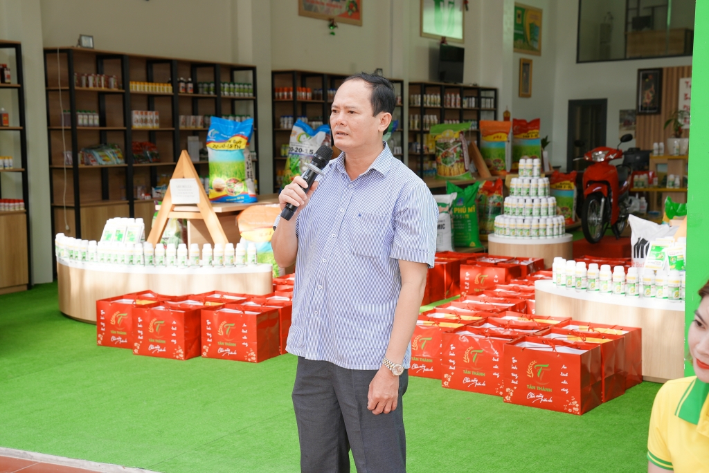 Mang Xuân ấm đến với bà con nông dân Sóc Trăng