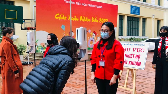 Tiểu học Trưng Vương: Diễn tập các phương án phòng dịch đón học sinh trở lại trường