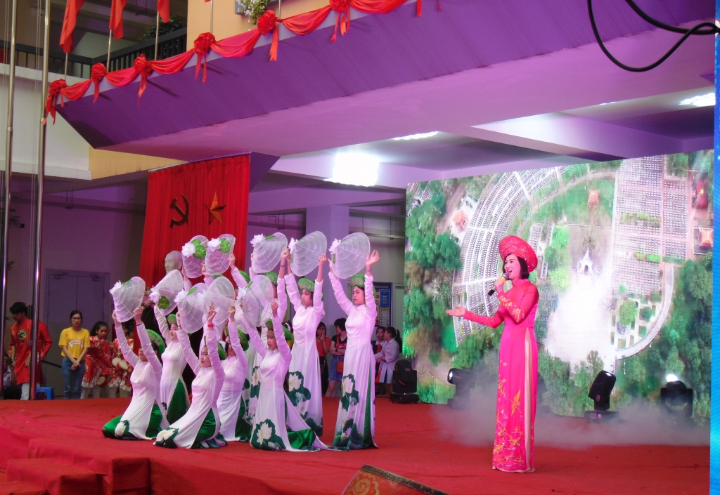 Rực rỡ sắc màu trong Ngày hội Ngôn ngữ “Ngô Sĩ Liên Inspiration - Music and Arts” Rực rỡ sắc màu trong Ngày hội Ngôn ngữ “Ngô Sĩ Liên Inspiration - Music and Arts”