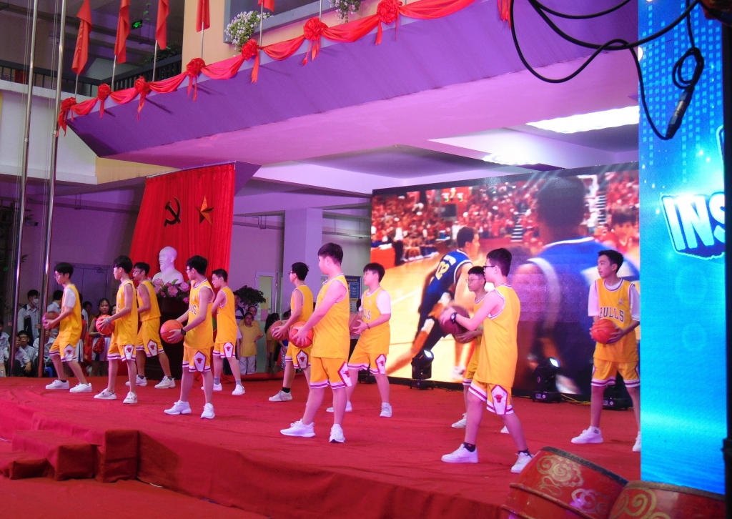 Rực rỡ sắc màu trong Ngày hội Ngôn ngữ “Ngô Sĩ Liên Inspiration - Music and Arts” Rực rỡ sắc màu trong Ngày hội Ngôn ngữ “Ngô Sĩ Liên Inspiration - Music and Arts”