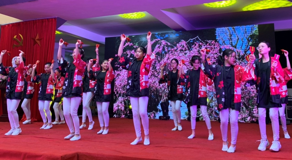 Rực rỡ sắc màu trong Ngày hội Ngôn ngữ “Ngô Sĩ Liên Inspiration - Music and Arts” Rực rỡ sắc màu trong Ngày hội Ngôn ngữ “Ngô Sĩ Liên Inspiration - Music and Arts”