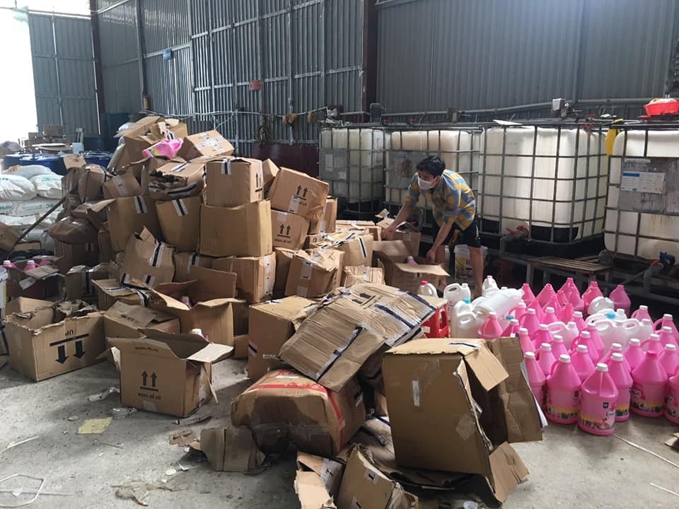 Nhức nhối vấn nạn hàng giả, hàng kém chất lượng