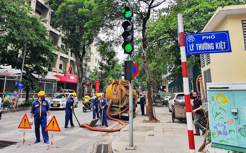 Hà Nội sẵn sàng phương án thoát nước, chống úng ngập trong mùa mưa lũ