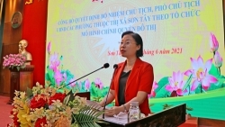 Thị xã Sơn Tây công bố quyết định bổ nhiệm Chủ tịch, Phó Chủ tịch UBND các phường