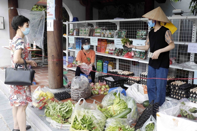 Hà Nội cần nhân rộng các mô hình bán hàng lưu động bằng ô tô, xe bus