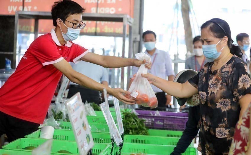 Hà Nội cần nhân rộng các mô hình bán hàng lưu động bằng ô tô, xe bus